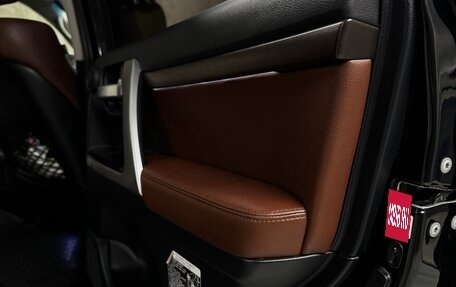 Toyota Land Cruiser 200, 2018 год, 6 400 000 рублей, 11 фотография