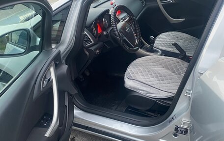 Opel Astra J, 2010 год, 400 000 рублей, 8 фотография