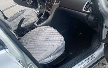 Opel Astra J, 2010 год, 400 000 рублей, 11 фотография