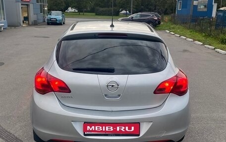 Opel Astra J, 2010 год, 400 000 рублей, 2 фотография