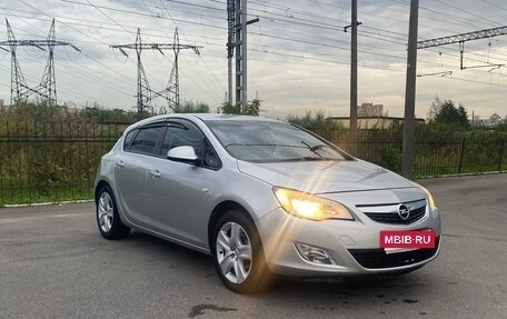 Opel Astra J, 2010 год, 400 000 рублей, 4 фотография