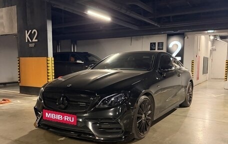 Mercedes-Benz E-Класс, 2019 год, 4 500 000 рублей, 2 фотография
