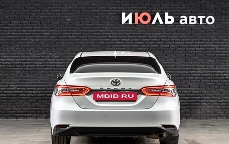 Toyota Camry, 2020 год, 3 125 000 рублей, 6 фотография