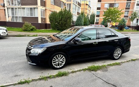 Toyota Camry, 2017 год, 2 050 000 рублей, 2 фотография