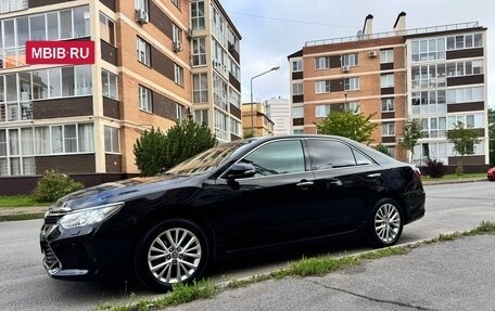 Toyota Camry, 2017 год, 2 050 000 рублей, 3 фотография