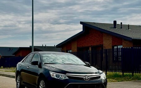 Toyota Camry, 2017 год, 2 050 000 рублей, 10 фотография