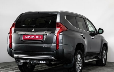 Mitsubishi Pajero Sport III рестайлинг, 2018 год, 2 599 000 рублей, 5 фотография