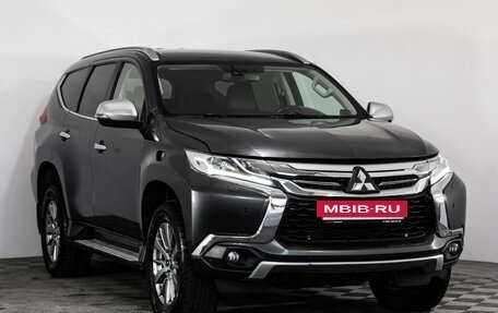Mitsubishi Pajero Sport III рестайлинг, 2018 год, 2 599 000 рублей, 3 фотография