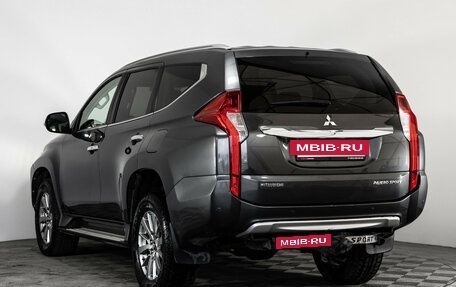 Mitsubishi Pajero Sport III рестайлинг, 2018 год, 2 599 000 рублей, 7 фотография