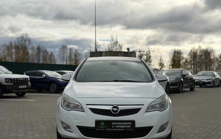 Opel Astra J, 2011 год, 650 000 рублей, 2 фотография