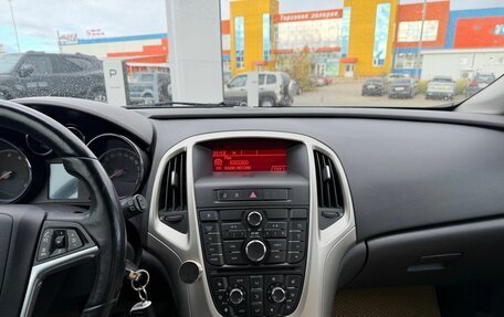 Opel Astra J, 2011 год, 650 000 рублей, 10 фотография
