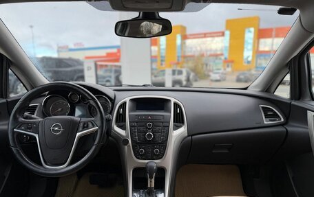 Opel Astra J, 2011 год, 650 000 рублей, 9 фотография
