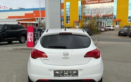 Opel Astra J, 2011 год, 650 000 рублей, 5 фотография