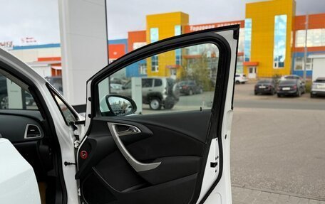 Opel Astra J, 2011 год, 650 000 рублей, 23 фотография