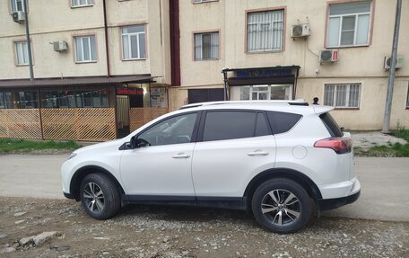Toyota RAV4, 2018 год, 2 500 000 рублей, 3 фотография