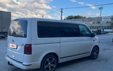 Volkswagen Multivan T6 рестайлинг, 2018 год, 4 600 000 рублей, 7 фотография
