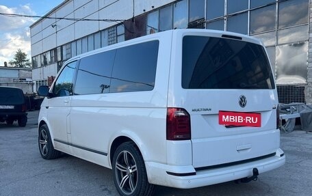 Volkswagen Multivan T6 рестайлинг, 2018 год, 4 600 000 рублей, 6 фотография
