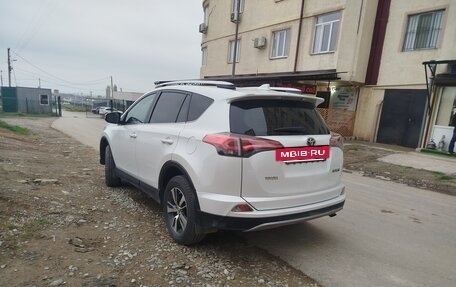 Toyota RAV4, 2018 год, 2 500 000 рублей, 2 фотография