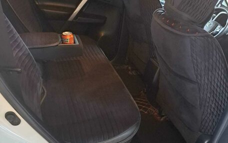 Toyota RAV4, 2018 год, 2 500 000 рублей, 8 фотография