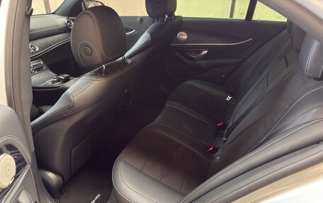 Mercedes-Benz E-Класс, 2019 год, 2 550 000 рублей, 9 фотография