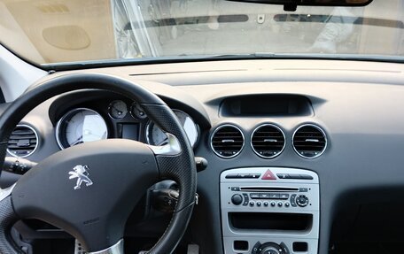Peugeot 408 I рестайлинг, 2014 год, 695 000 рублей, 5 фотография
