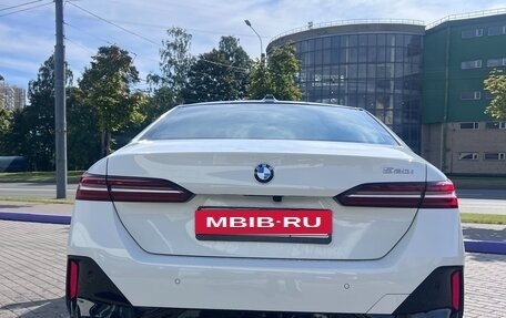 BMW 5 серия, 2023 год, 7 000 000 рублей, 5 фотография