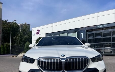 BMW 5 серия, 2023 год, 7 000 000 рублей, 2 фотография