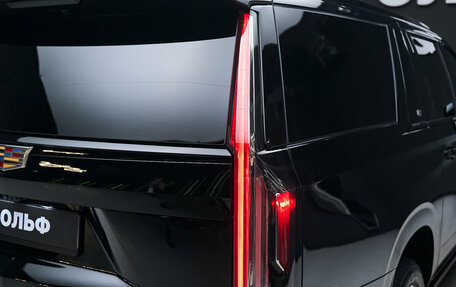 Cadillac Escalade V, 2024 год, 14 000 000 рублей, 2 фотография