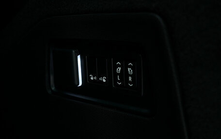 Cadillac Escalade V, 2024 год, 14 000 000 рублей, 7 фотография