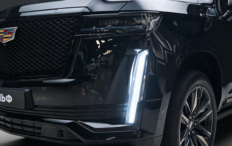 Cadillac Escalade V, 2024 год, 14 000 000 рублей, 14 фотография