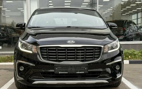 KIA Carnival III, 2018 год, 2 660 000 рублей, 2 фотография