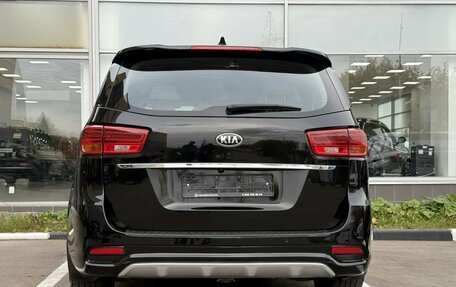 KIA Carnival III, 2018 год, 2 660 000 рублей, 5 фотография