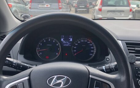 Hyundai Solaris II рестайлинг, 2016 год, 990 000 рублей, 8 фотография