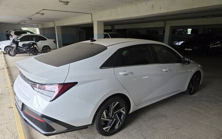 Hyundai Elantra, 2023 год, 2 200 000 рублей, 6 фотография