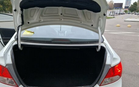 Hyundai Solaris II рестайлинг, 2012 год, 699 990 рублей, 23 фотография