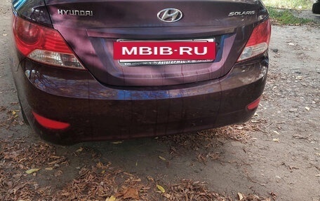 Hyundai Solaris II рестайлинг, 2012 год, 800 000 рублей, 2 фотография