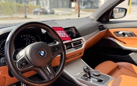 BMW 3 серия, 2019 год, 3 650 000 рублей, 15 фотография