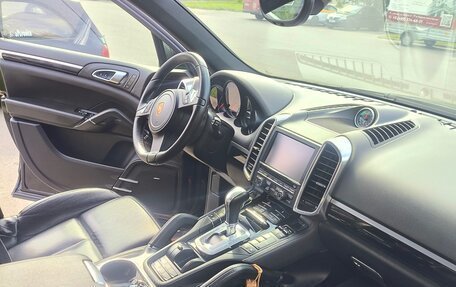 Porsche Cayenne III, 2011 год, 2 050 000 рублей, 2 фотография
