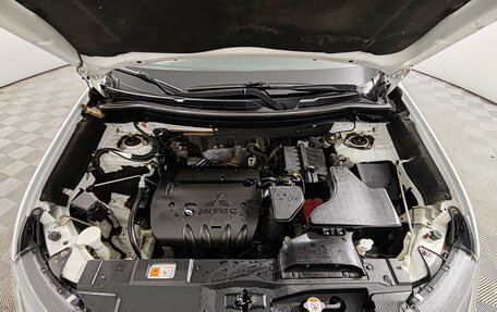 Mitsubishi Outlander III рестайлинг 3, 2019 год, 2 449 000 рублей, 10 фотография
