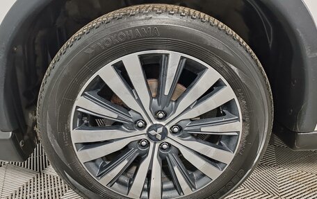 Mitsubishi Outlander III рестайлинг 3, 2019 год, 2 449 000 рублей, 11 фотография