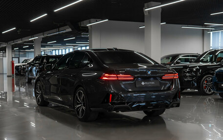 BMW 5 серия, 2024 год, 7 850 000 рублей, 4 фотография