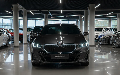 BMW 5 серия, 2024 год, 7 850 000 рублей, 3 фотография