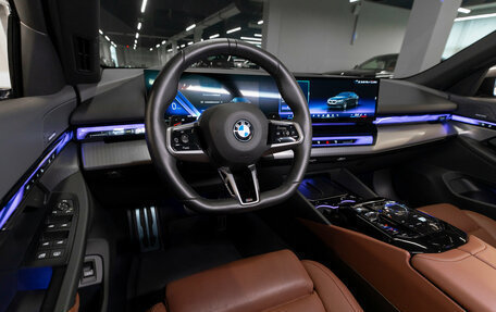BMW 5 серия, 2024 год, 7 850 000 рублей, 11 фотография