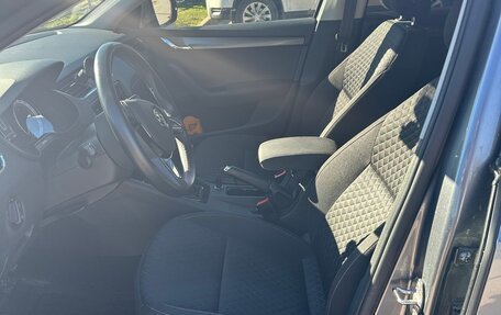 Skoda Octavia, 2018 год, 1 750 000 рублей, 14 фотография