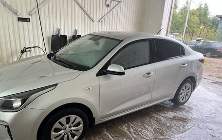KIA Rio IV, 2017 год, 1 250 000 рублей, 3 фотография