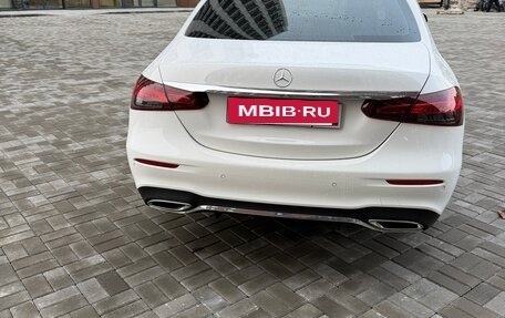 Mercedes-Benz E-Класс, 2021 год, 4 900 000 рублей, 4 фотография