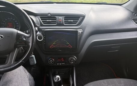 KIA Rio III рестайлинг, 2011 год, 600 000 рублей, 4 фотография