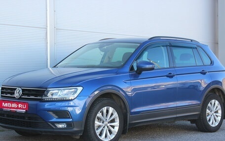 Volkswagen Tiguan II, 2019 год, 1 997 000 рублей, 5 фотография