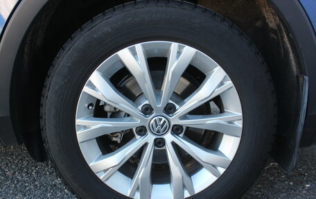 Volkswagen Tiguan II, 2019 год, 1 997 000 рублей, 27 фотография