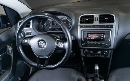 Volkswagen Polo VI (EU Market), 2016 год, 1 350 000 рублей, 6 фотография